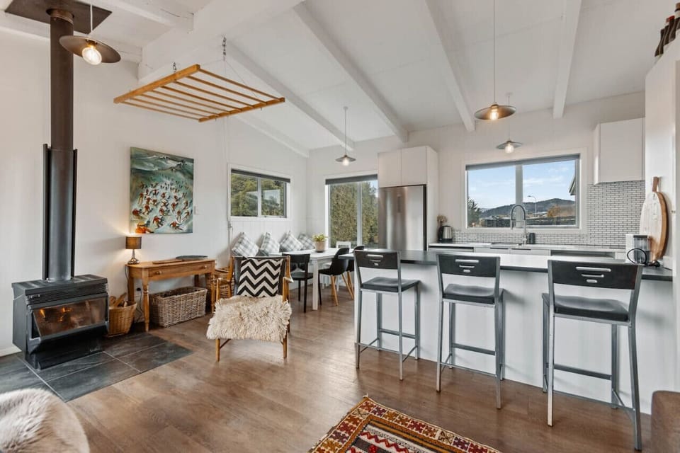 Open plan kitchen and dining area