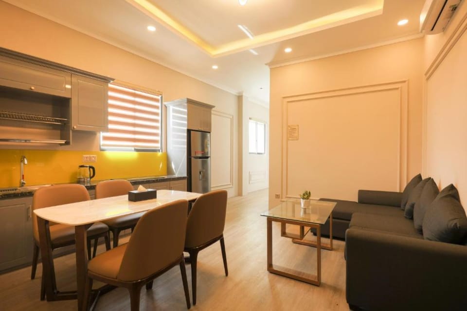 Deluxe Apartment | Blackout drapes, soundproofing, iron/ironing board, free WiFi
