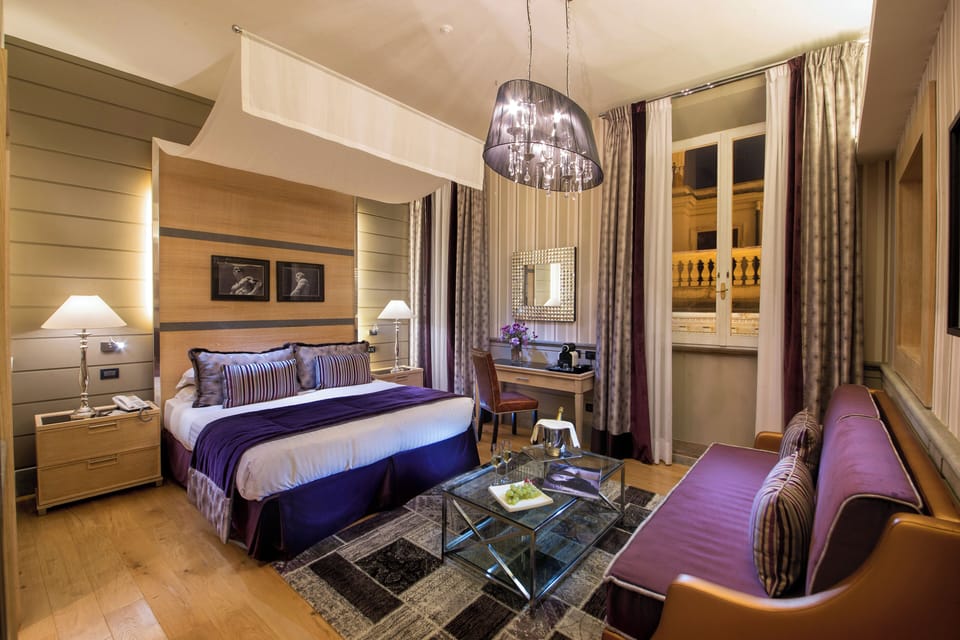 Executive Double Room | In-room safe, free WiFi, bed sheets