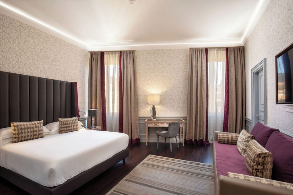 In-room safe, free WiFi
