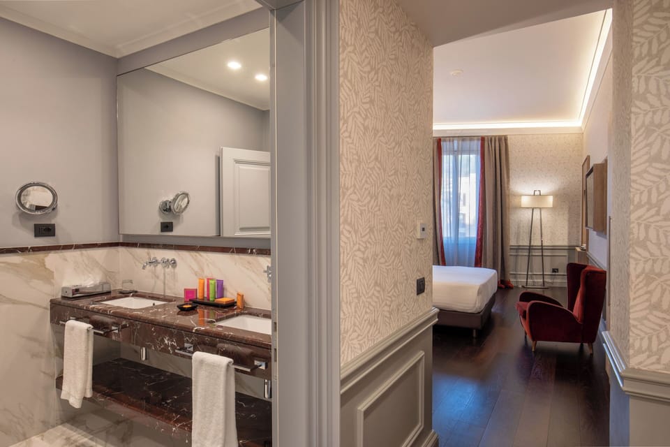 In-room safe, free WiFi