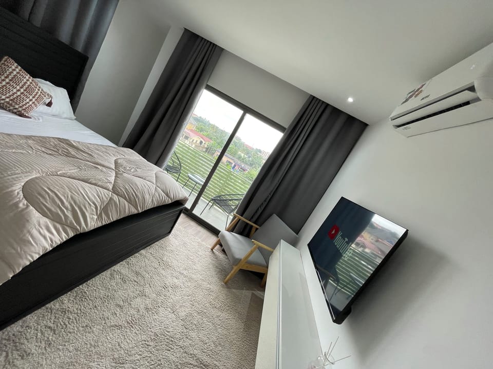 Standard Single Room, Balcony, City View | Laptop workspace, WiFi (free)