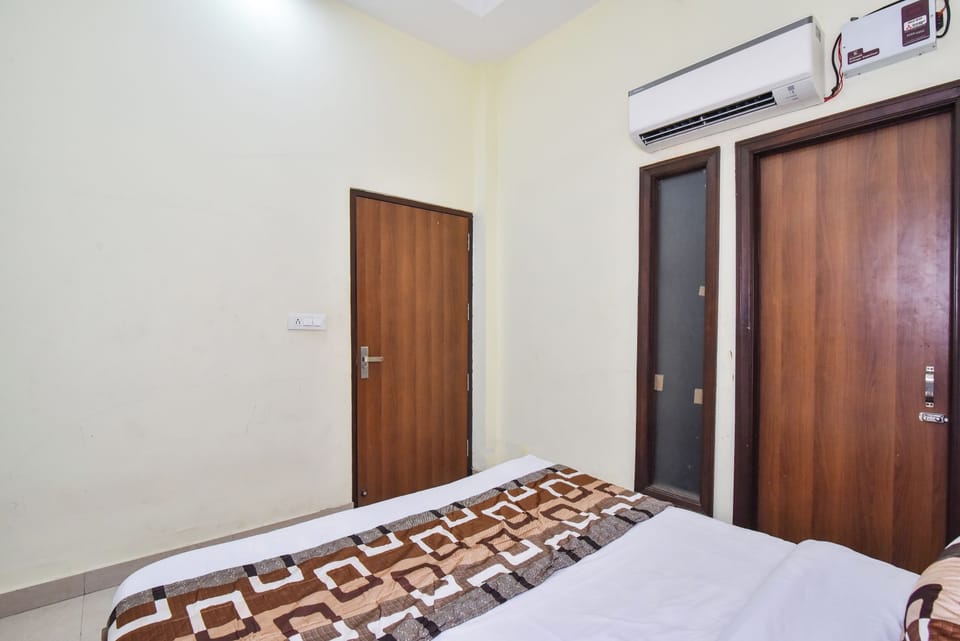 Deluxe Double Room | Free WiFi