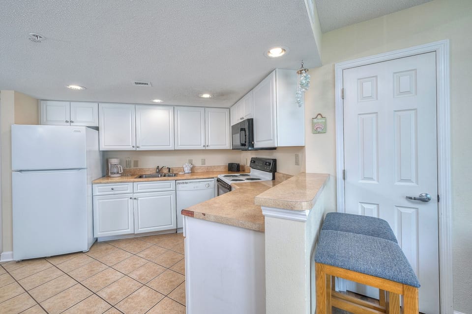 A fully stocked kitchen makes meal preparation a breeze.