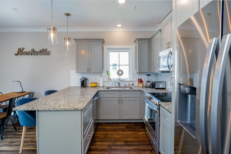 Fully furnished and equipped kitchen