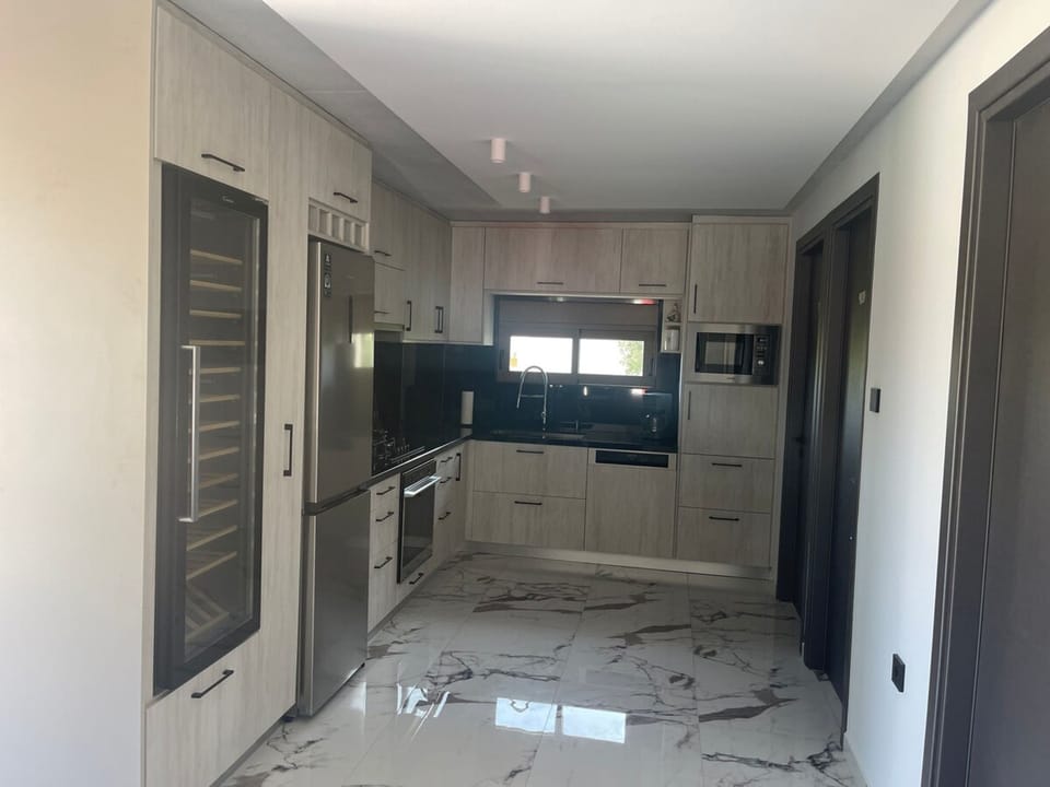 House | 2 bedrooms, desk, high-speed internet