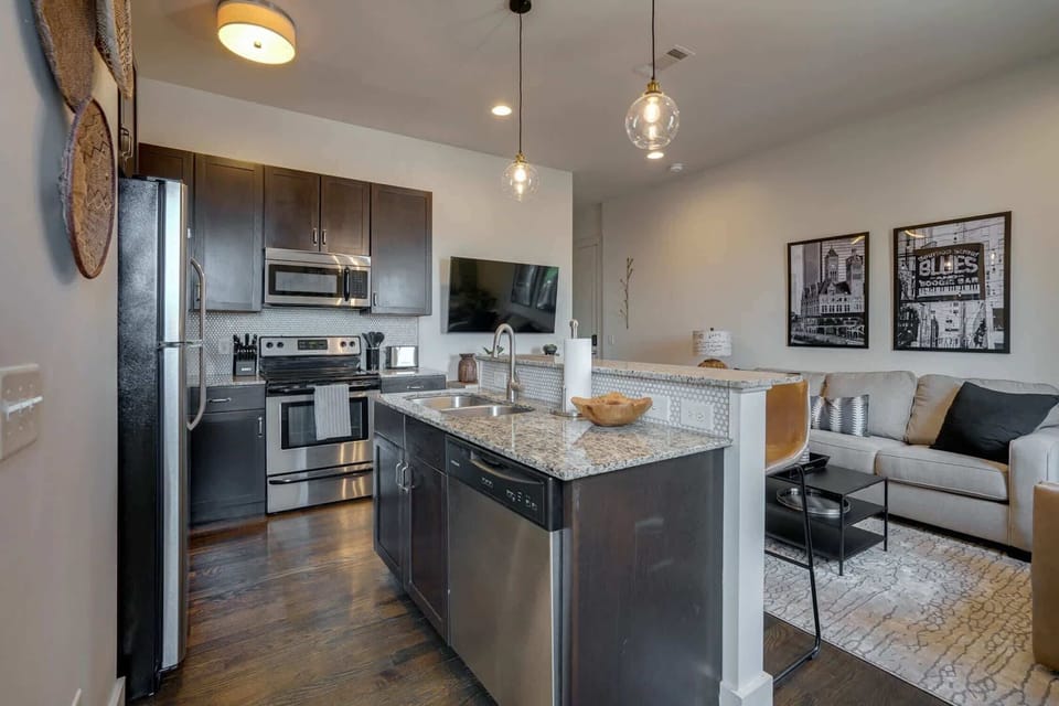Full Kitchen