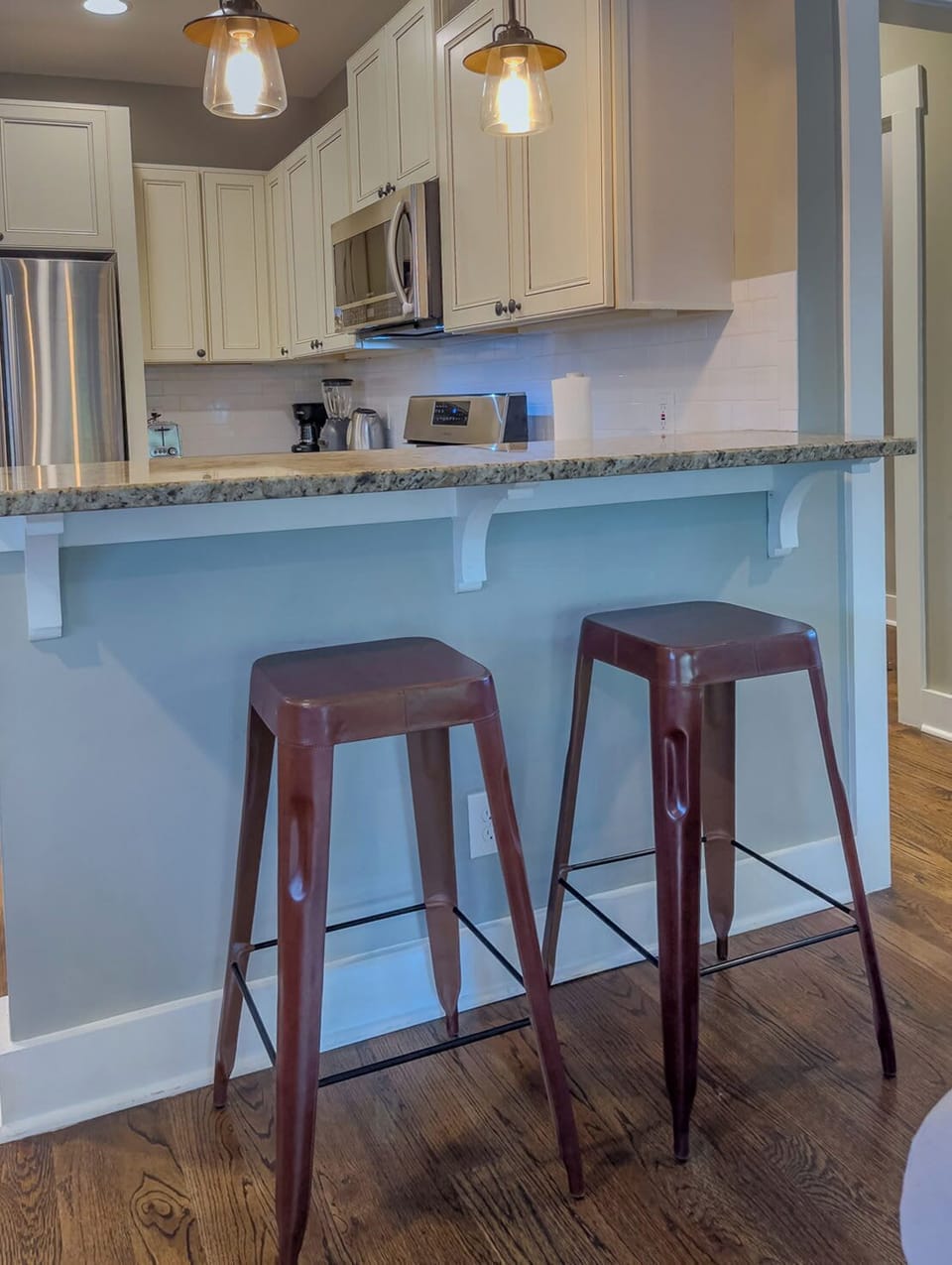 counter seating for 2