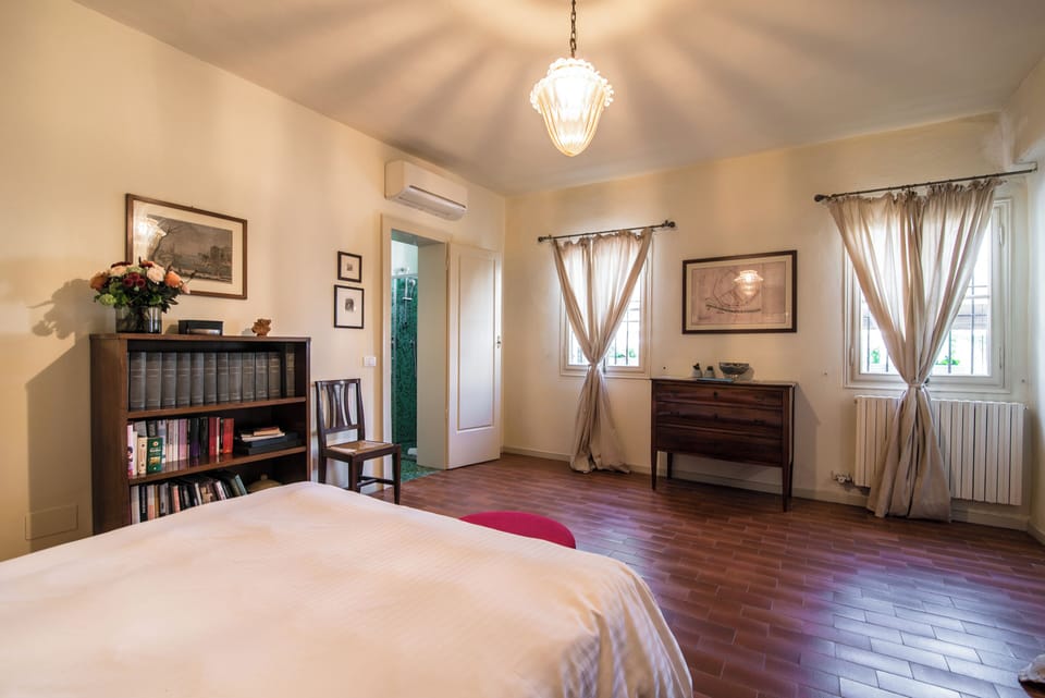Basic Double Room | Free WiFi, bed sheets
