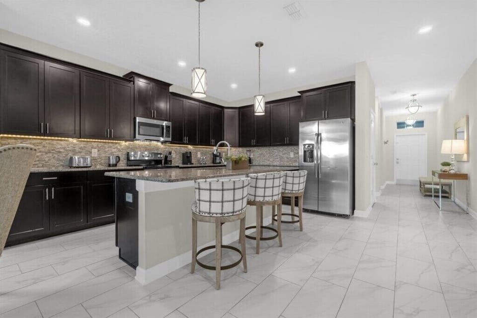 4813KingsCastleCir09