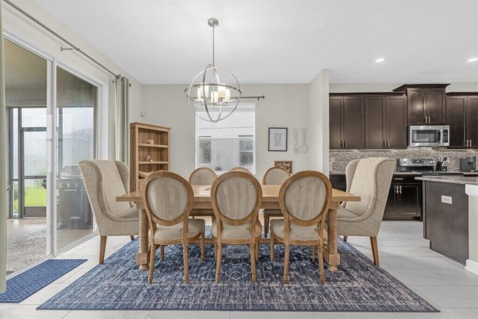4813KingsCastleCir06