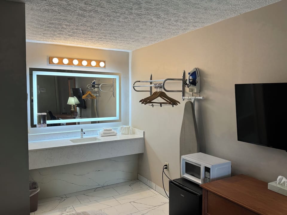 Bathroom sink