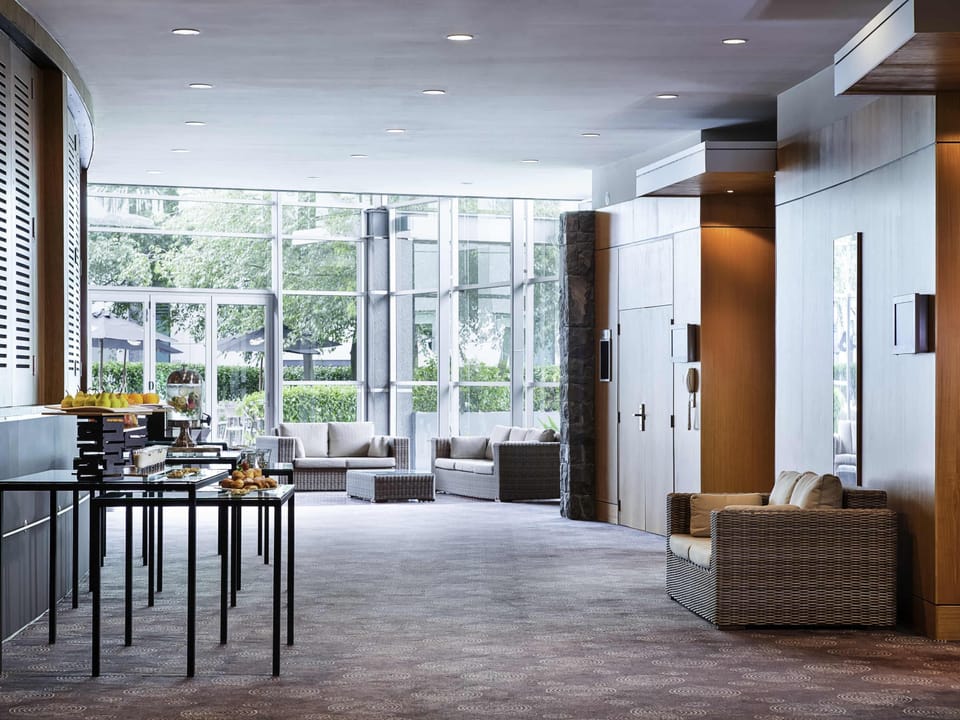 Meeting facility