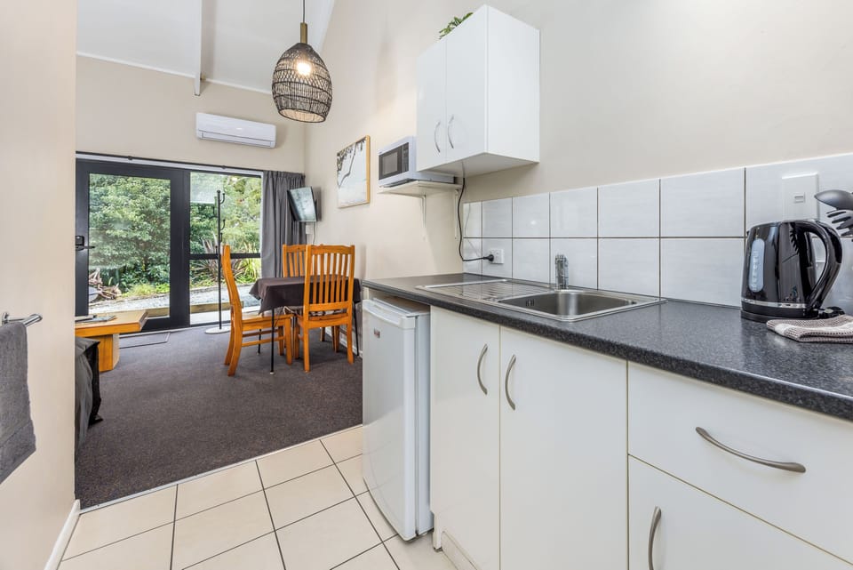 Unit 8 Kitchen (2)