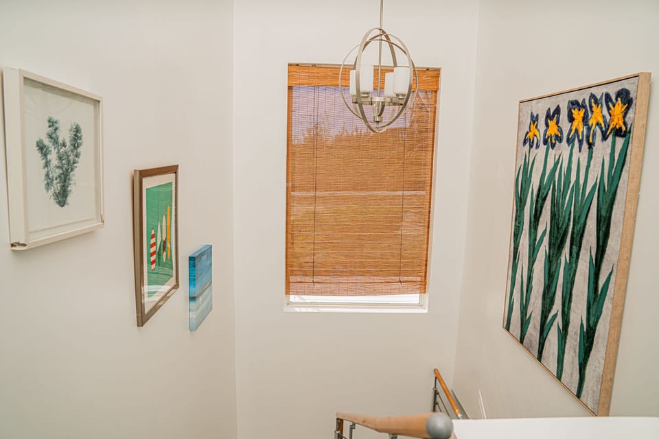 2 bedrooms, iron/ironing board, WiFi (free)