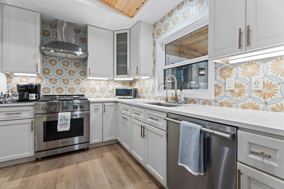 Newly designed and fully stocked chefs kitchen!