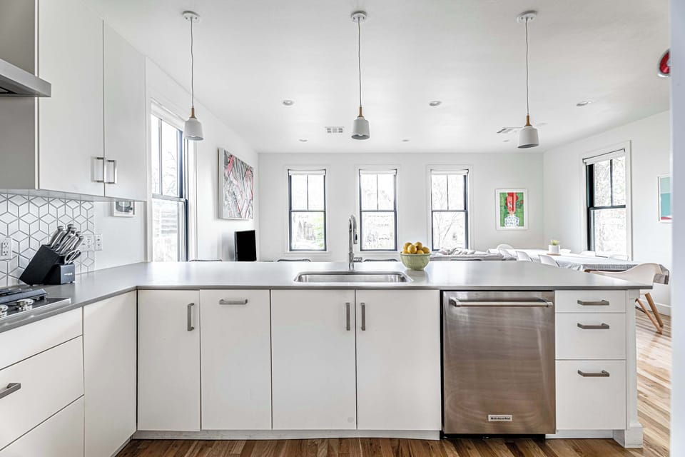 Fully equipped kitchen