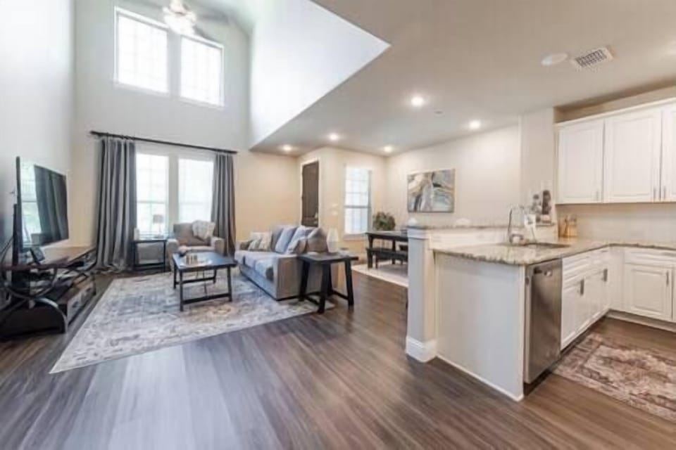 Living room with20ft ceilings!