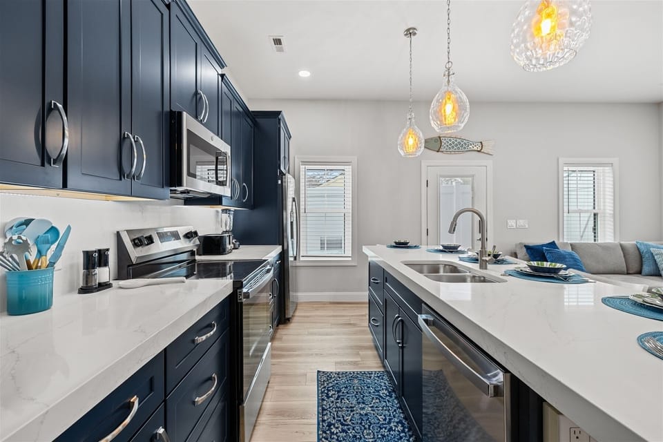 Cottage Well-Appointed Kitchen with Plenty of Counter Space