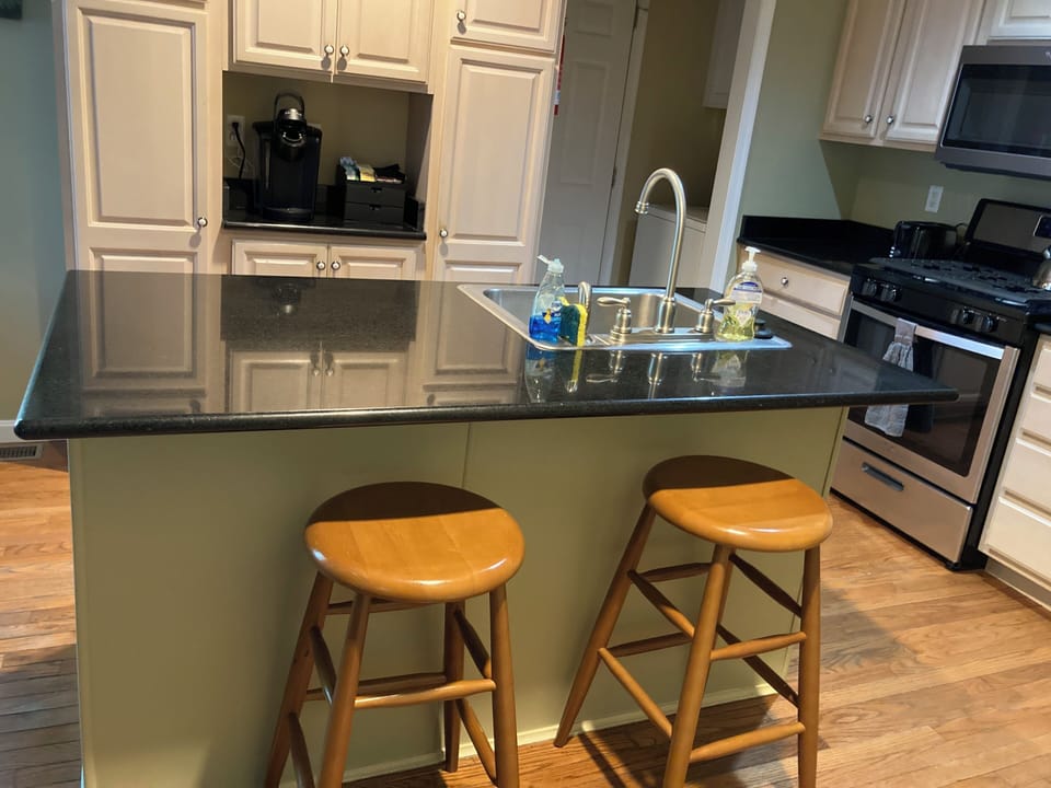 Kitchen Island with two stools