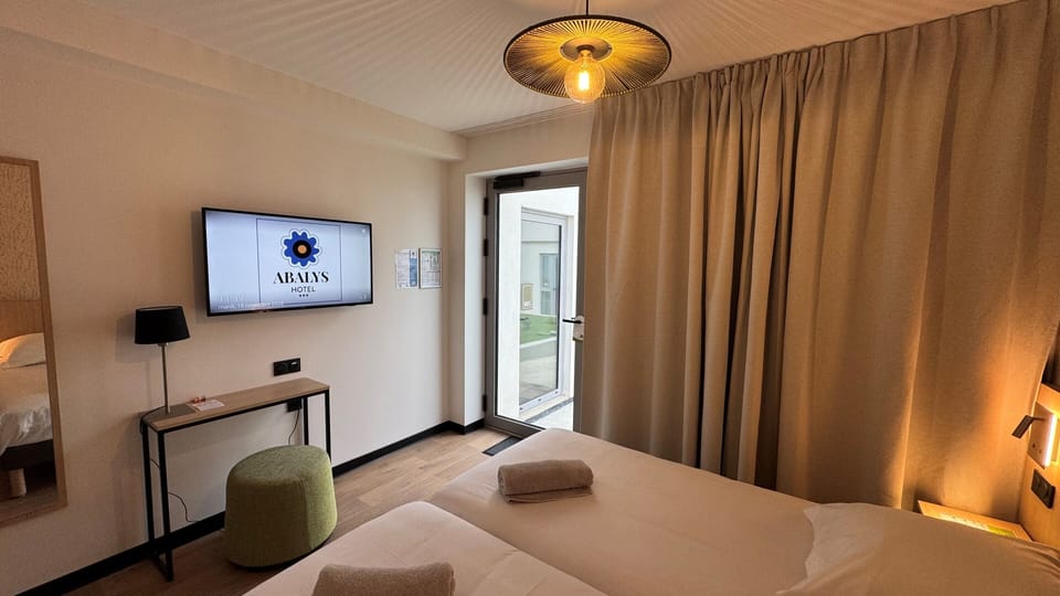 Classic Twin Room | Premium bedding, individually furnished, desk, laptop workspace
