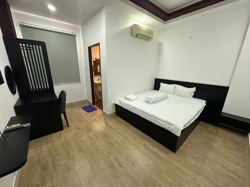 Deluxe Double Room Single Use | Free WiFi