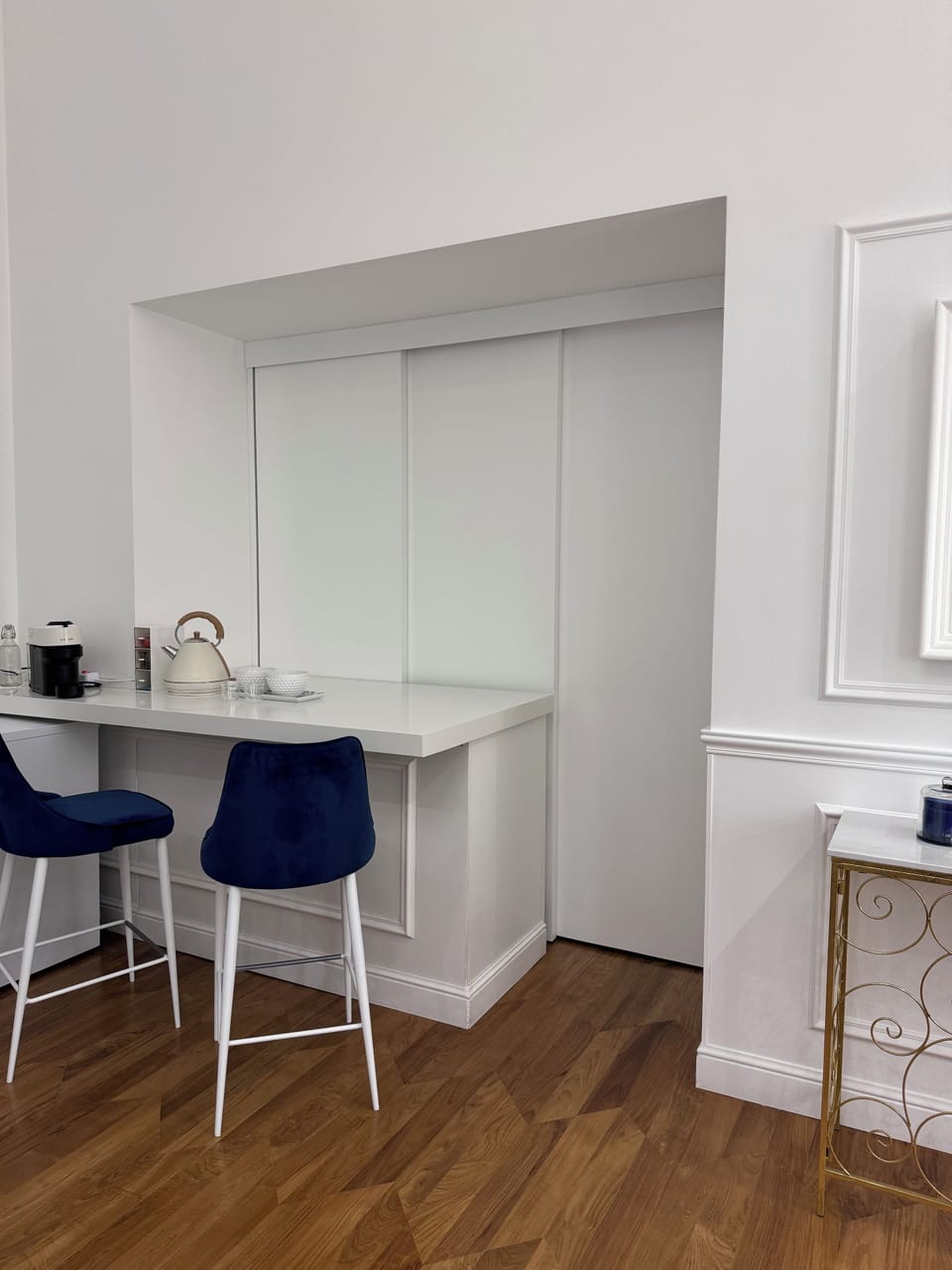 Luxury Suite, Balcony, Sea View | 1 bedroom, minibar, in-room safe, blackout drapes