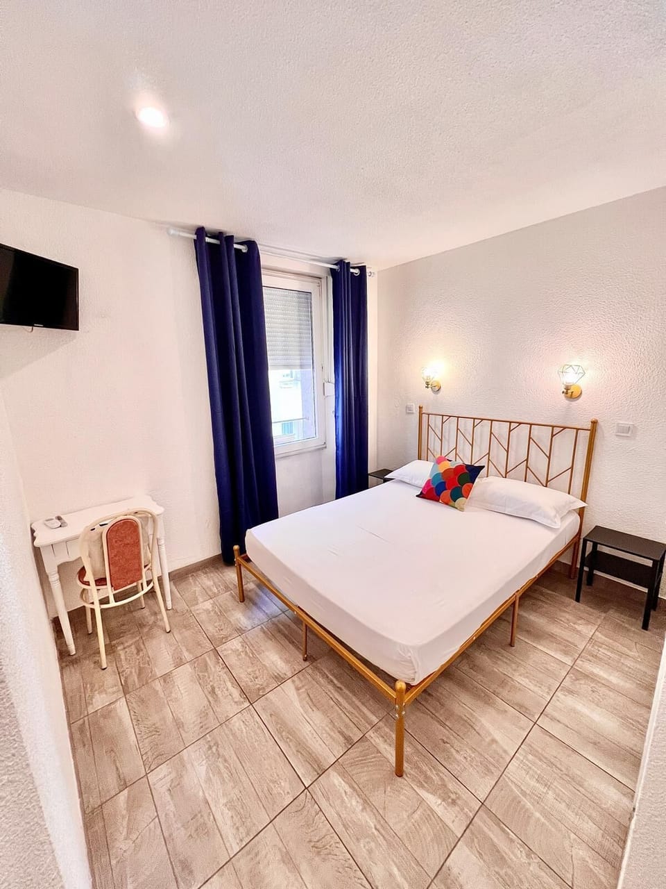 Classic Double Room | WiFi (free)