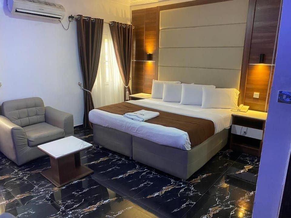 Superior Room | Desk, free WiFi
