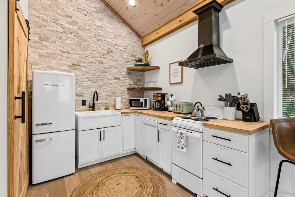 Fully stocked Kitchen.