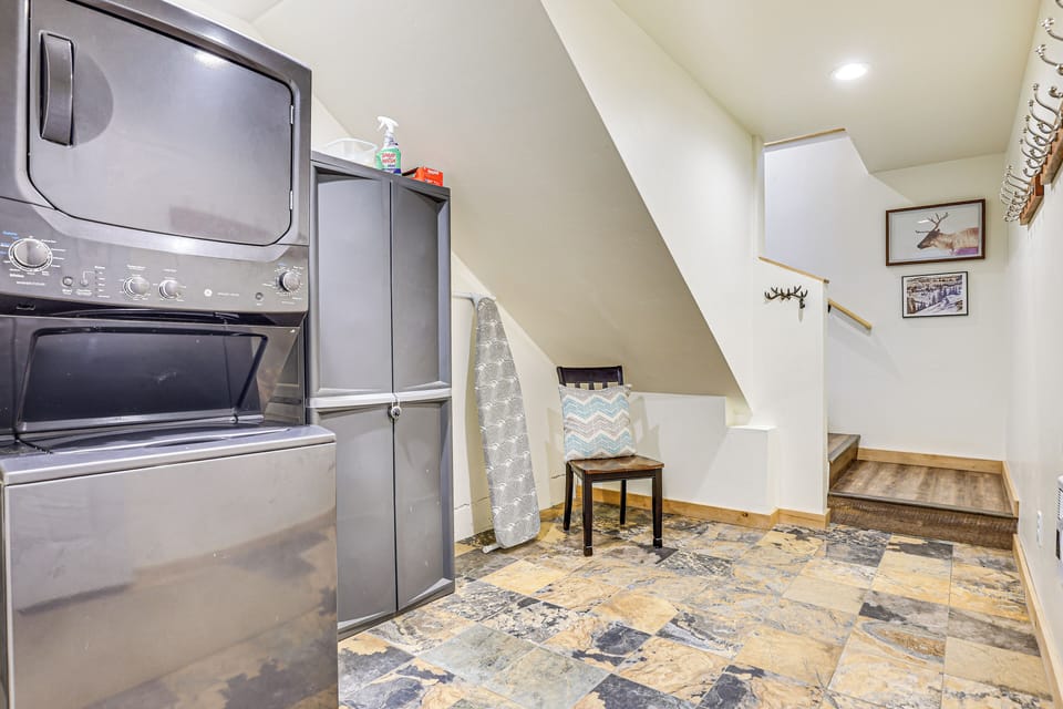 Laundry Room | Lower Garage Level | Washer & Dryer
