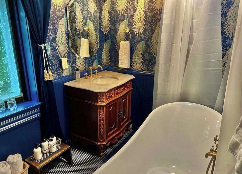 Full Bath