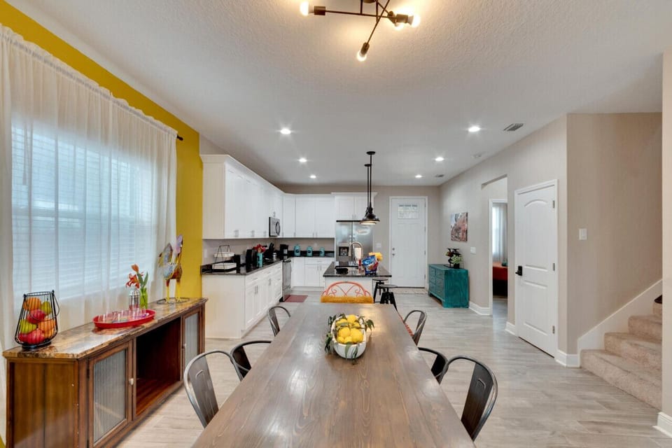 Spacious Downstairs Living Area