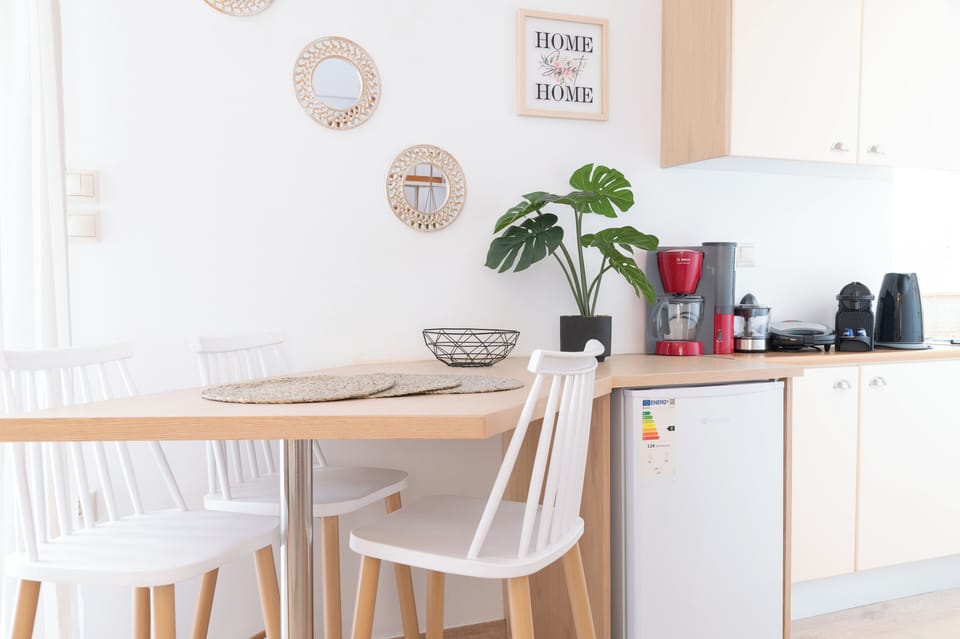 Kitchen, Dining Area