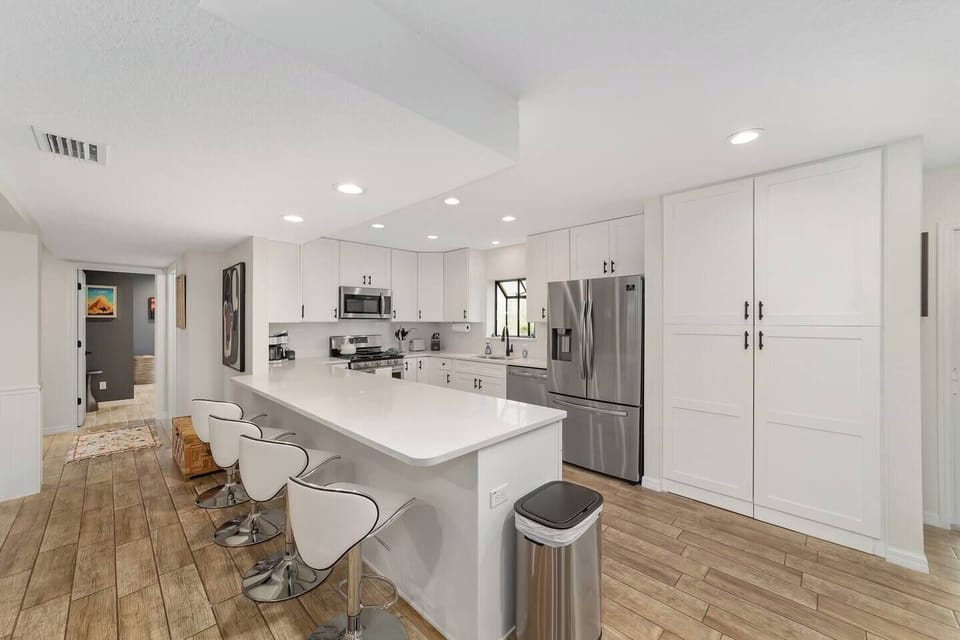 Breakfast Counter