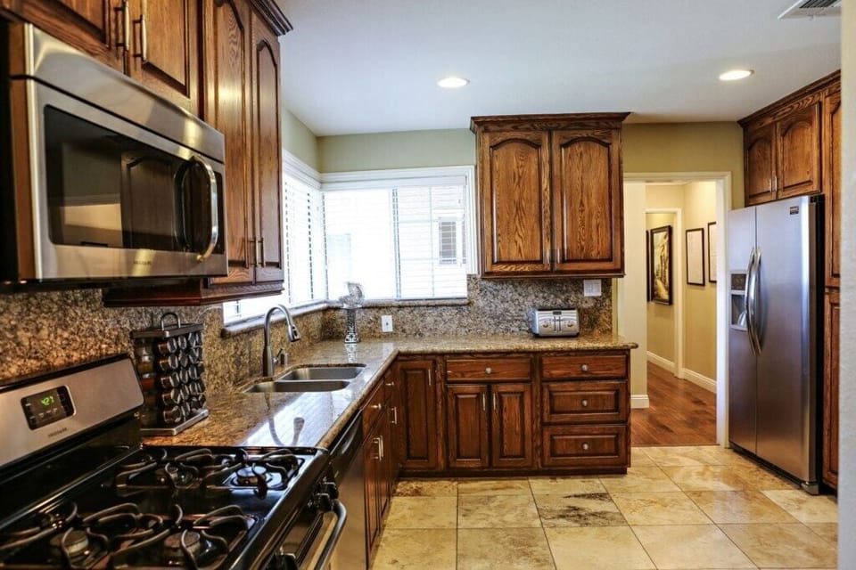 House, Multiple Beds, Pool Access, Pool View (Destination #08) | Private kitchen | Electric kettle