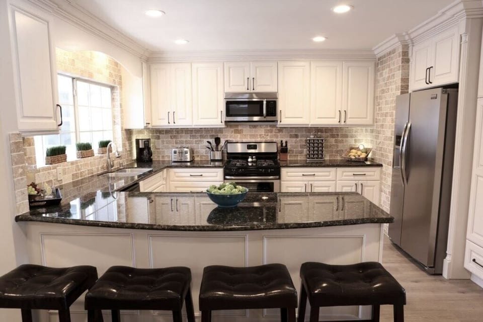 House, Multiple Beds, Pool Access, Pool View (Destination #32) | Private kitchen | Electric kettle