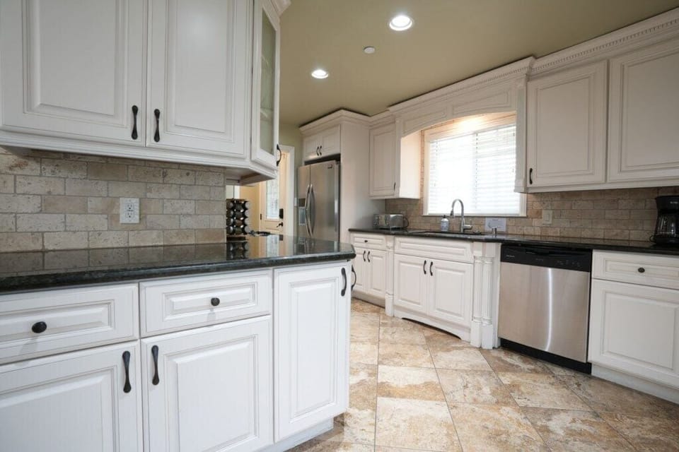 House, Multiple Beds, Pool Access, Pool View (Destination #04) | Private kitchen | Electric kettle