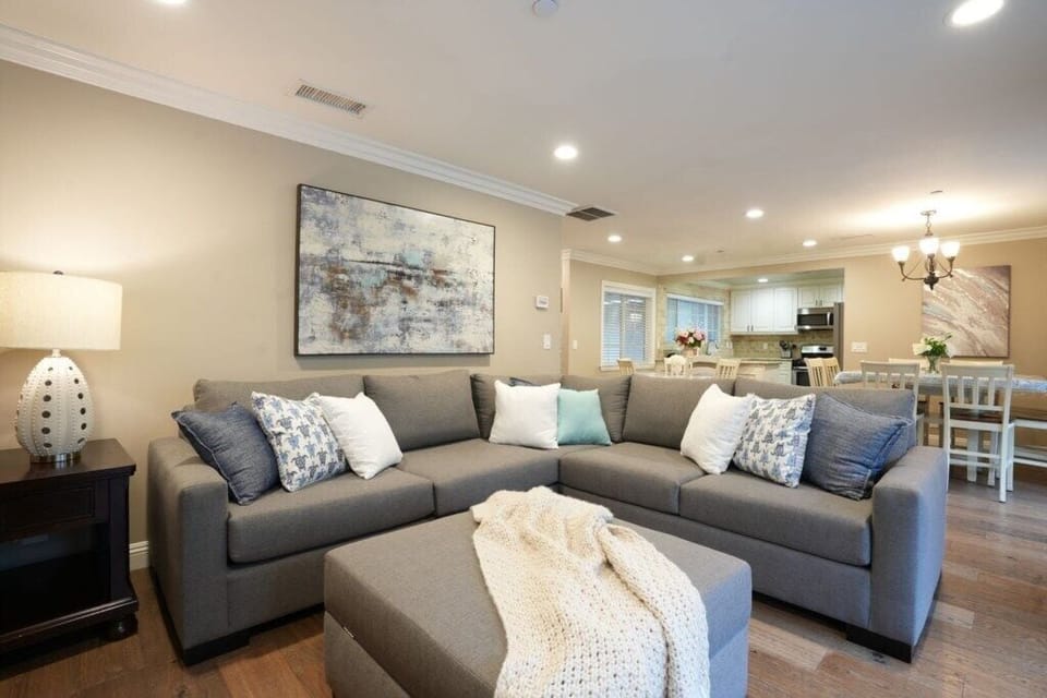 House, Multiple Beds, Pool Access, Pool View (Destination #29) | Living area