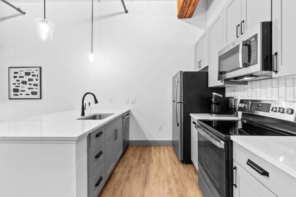 Fully stocked kitchen