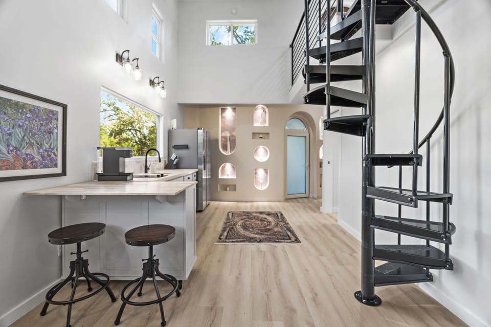 Full view of the kitchen