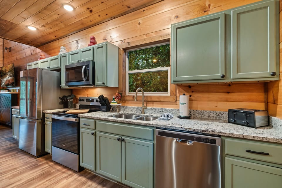 Gather in this fully equipped kitchen for family meals and holiday feasts.