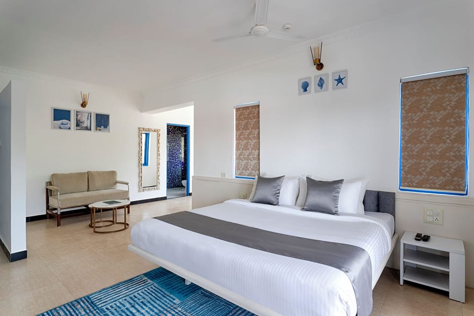 Double Room, City View | In-room safe, soundproofing, free WiFi, bed sheets