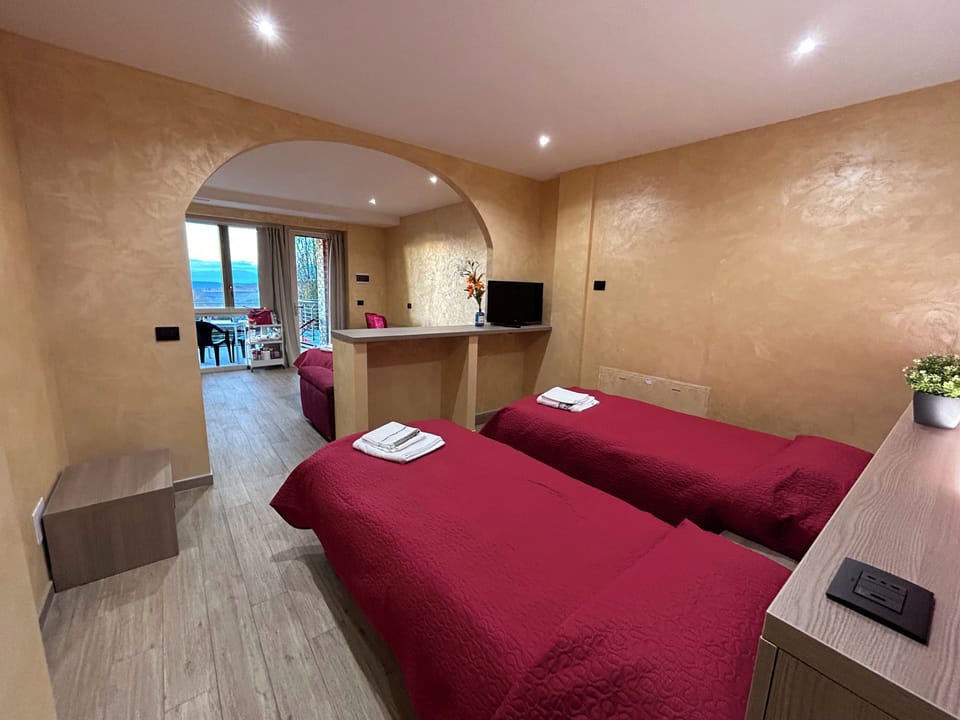 Comfort Quadruple Room, Hill View, Executive Level | Free WiFi