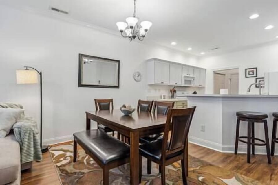 dining area (2)