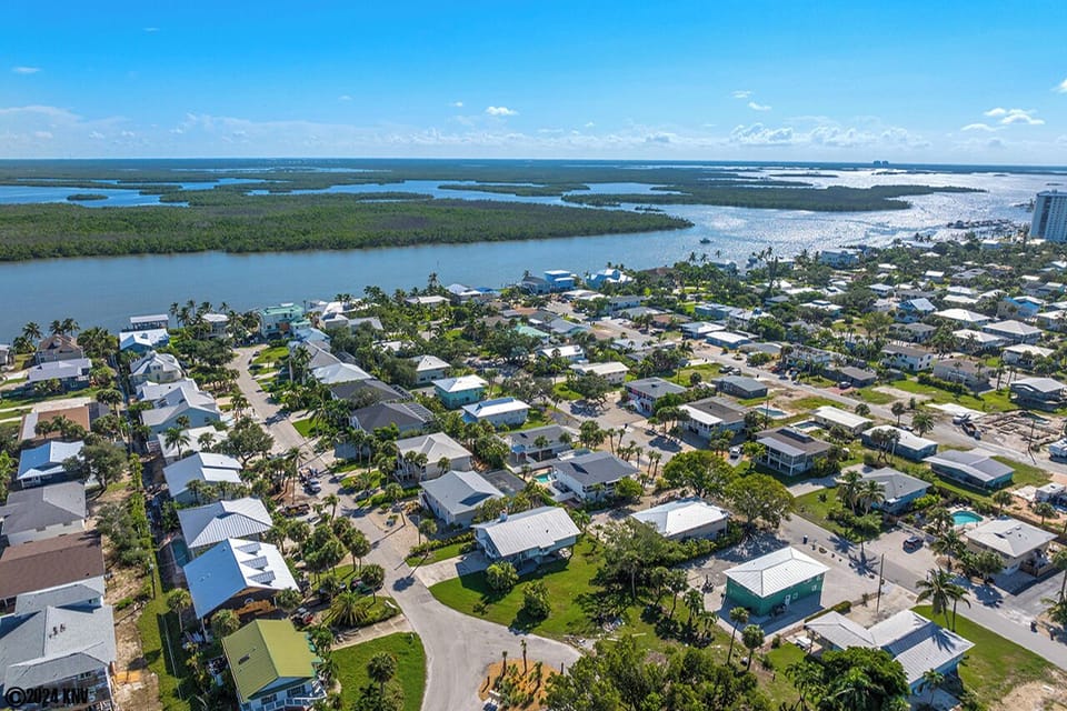 Go boating, kayaking or fishing on the Great Blue Waterway in our Back Bays