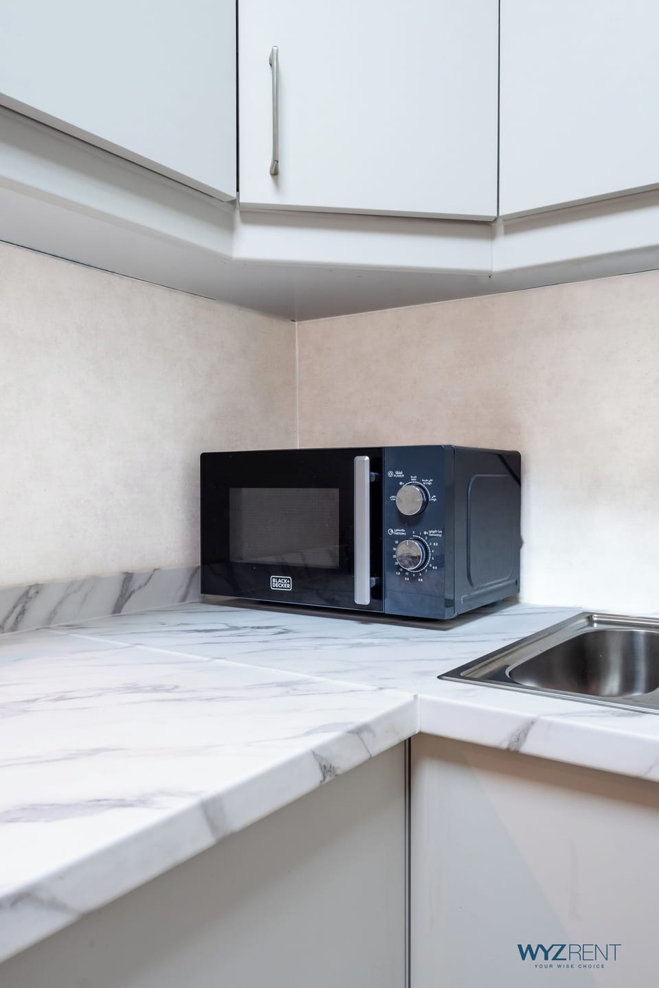 Comfort Apartment, City View | Private kitchen | Fridge, microwave, stovetop, dishwasher