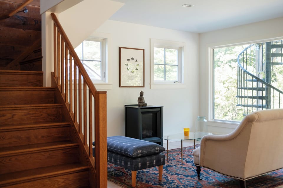 Living Area 2