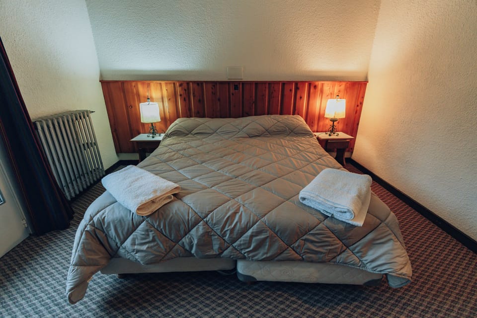 Classic Double or Twin Room, Garden View