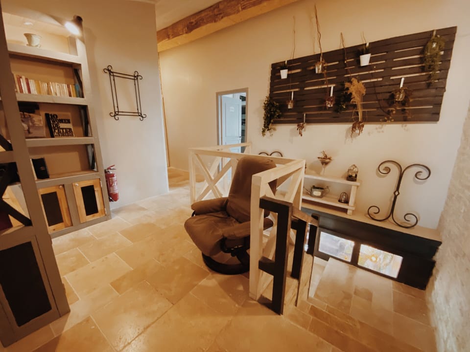 Domaine de Saint Florent | Living area | TV